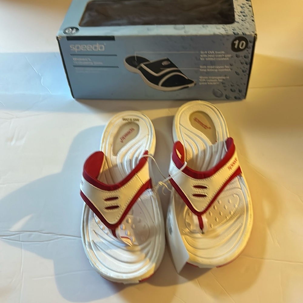 Speedo flip flop size 10